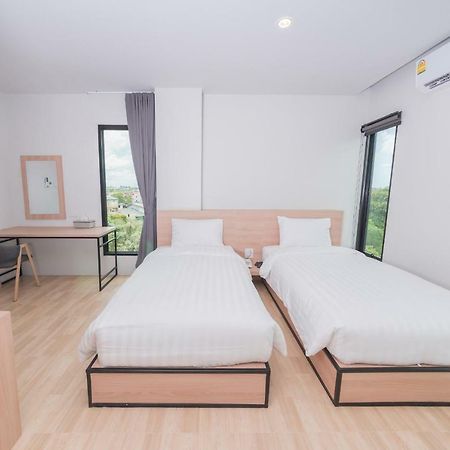 Am2Tree Hotell Chanthaburi Exteriör bild